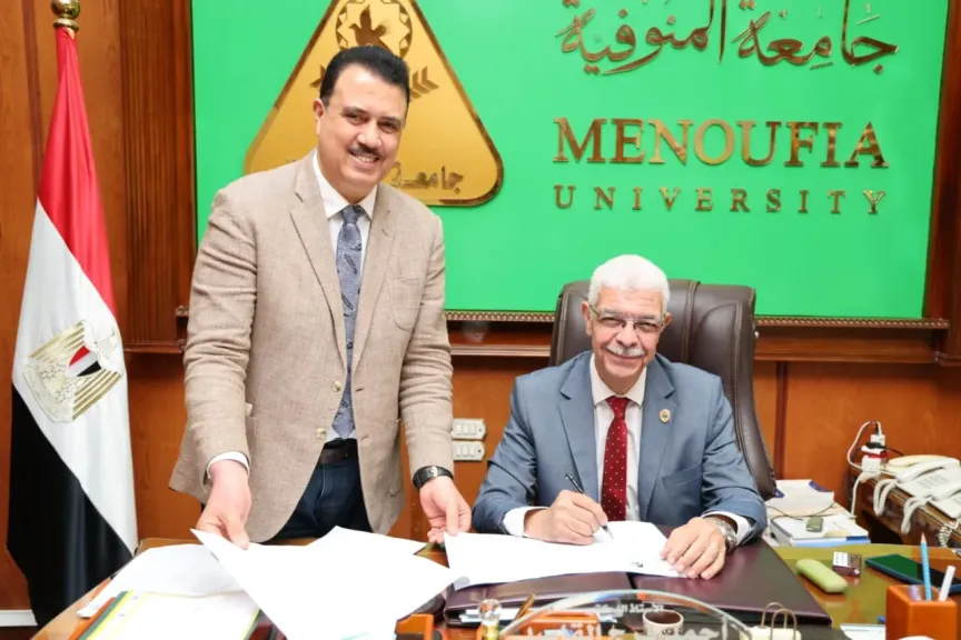 رئيس جامعة المنوفية يعتمد نتيجة كلية الذكاء الاصطناعي بنسبة نجاح 84.3%