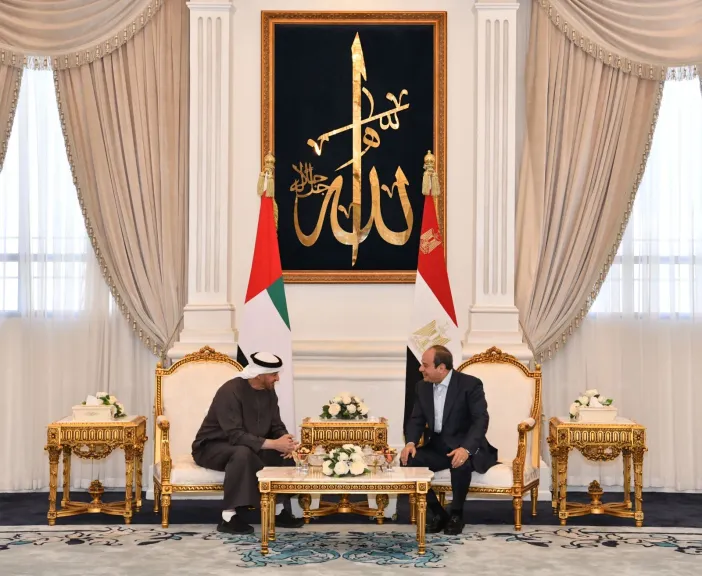 لقاء الرئيس السيسي  بن زايد في العلمين تعزيزا للتنسيق الاستراتيجي وتعميق الشراكة بين البلدين