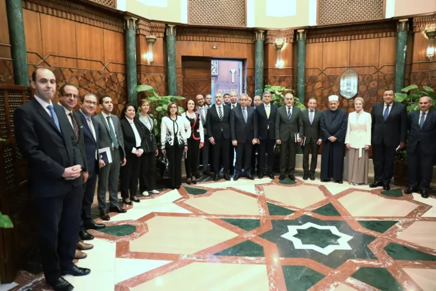 شيخ الأزهر يستقبل سفراء مصر الجدد في 48 دولة .. ويؤكد: الأزهر أحد أبرز روافد القوة الناعمة المصرية وعليكم تعظيم الاستفادة من رسالته