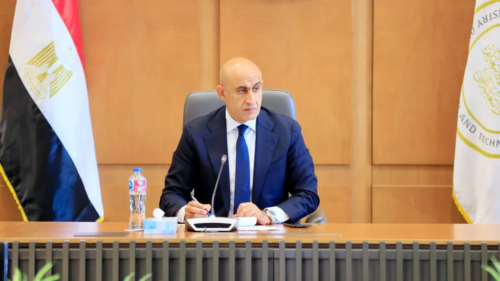 رسائل حاسمة من وزير التعليم للمدارس الدولية: الالتزام بالمصروفات الدراسية المعتمدة.. تعزيز الهوية الوطنية.. و«هوم سكولينج» مخالف للقانون