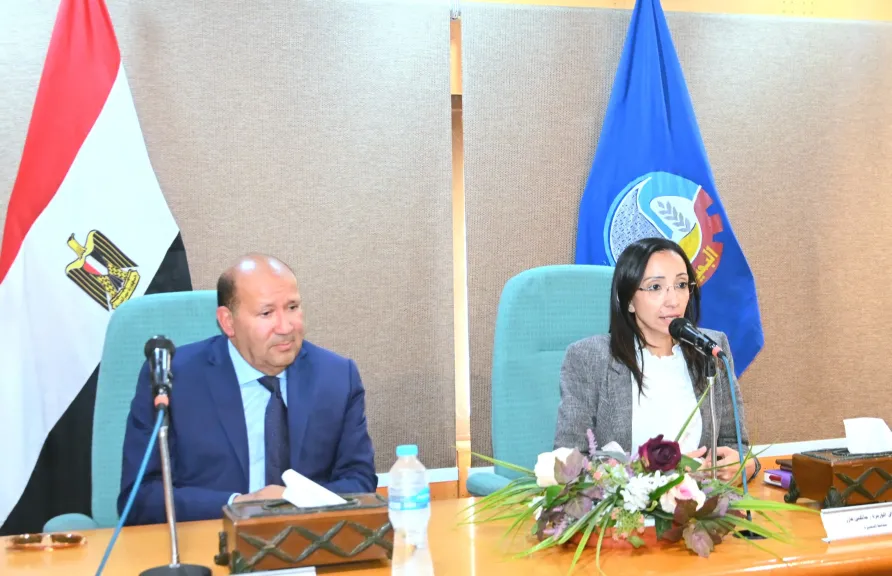 محافظ البحيرة: دعم كامل للمشروعات الخضراء الذكية وتحويل الأفكار المبتكرة إلى مشروعات تنموية