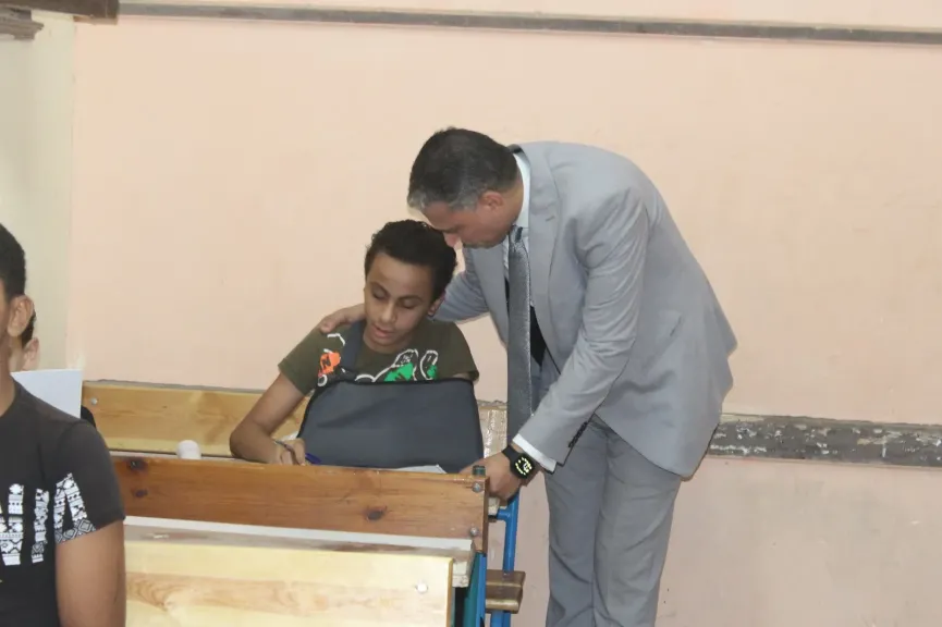 مدير تعليم الجيزة يتابع لجان الدور الثاني وكنترول الإعدادية بالبدرشين