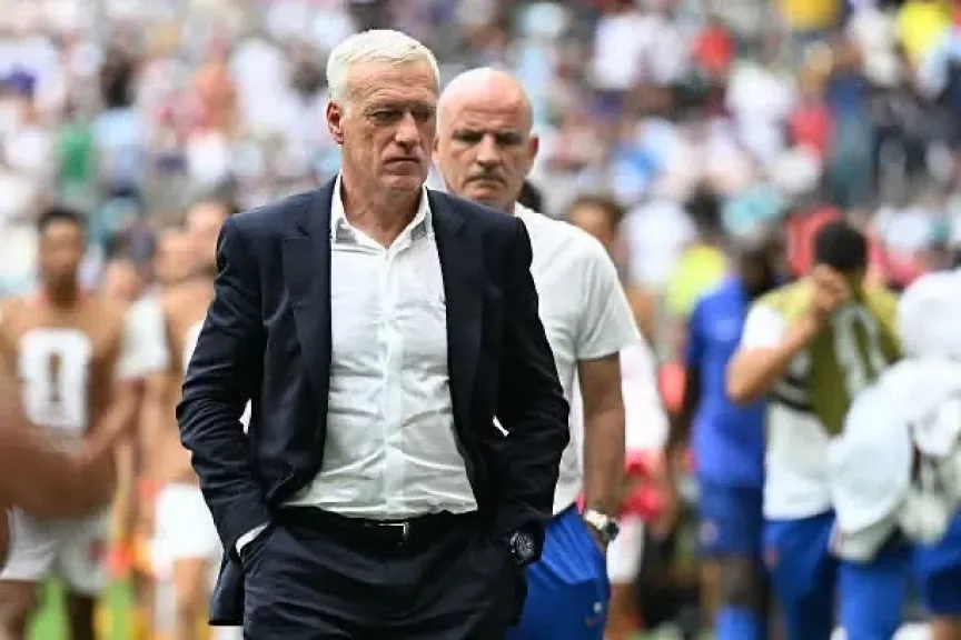 ديشامب حققنا إنجازاً رغم الهزيمة المؤلمة أمام إنجلترا