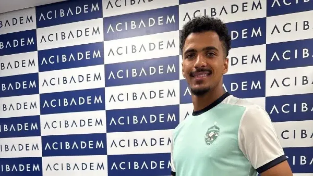 عبد المجيد لا يسعى لاستخدام الاحتراف بوابة للانتقال إلى الأهلي