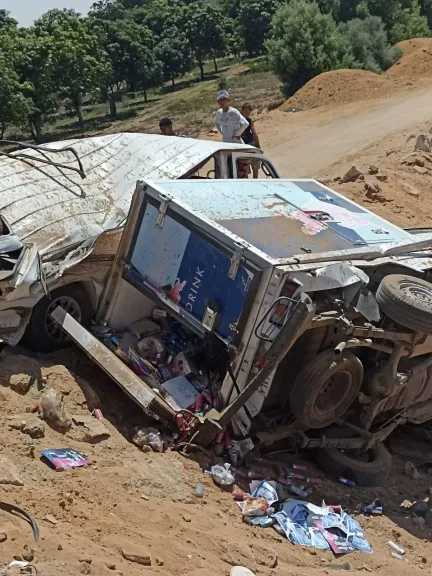 مصرع شخص وإصابة اثنين في تصادم سيارتي ربع نقل بطريق الإسماعيلية الصحراوي