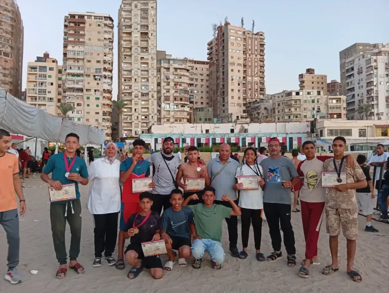 ”الموهبة والبطل الأولمبي” بالبحيرة يحصد 11 ميدالية في بطولة الجمهورية للمصارعة الشاطئية بالإسكندرية