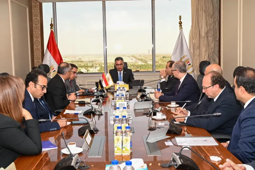 وزير التموين يبحث مجالات التعاون المقترحة في منظومة الكارت الموحد ومنظومة التحصيل والسداد الإلكتروني للمخابز المدعمة