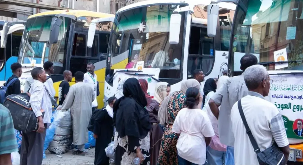 عودة العقول إلى الوطن.. انطلاق أول أفواج أساتذة الجامعات السودانيين من القاهرة دعماً لإعادة الإعمار واستئناف العملية التعليمية