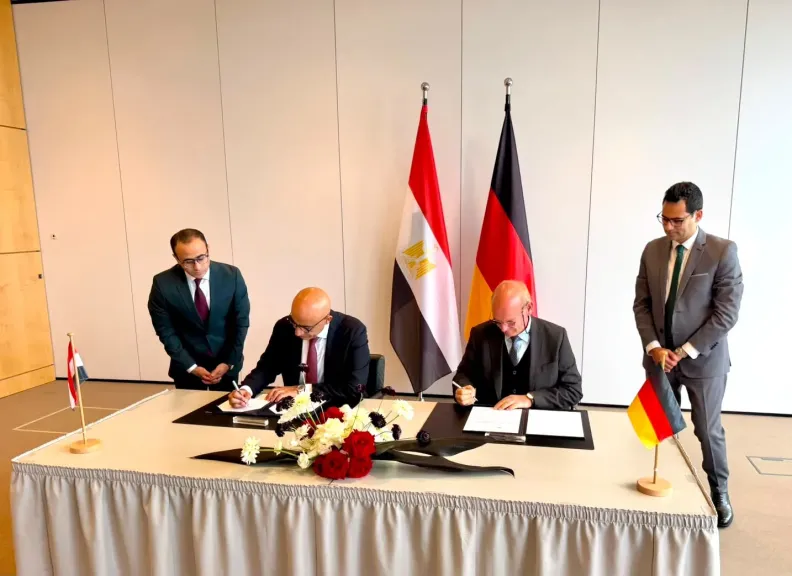 وزير التعليم يوقع خطاب نوايا مع (GIZ) لتطوير 10 مدارس فنية وفق المعايير الألمانية