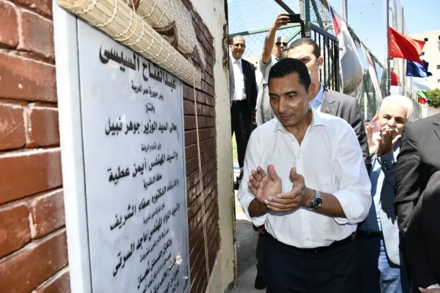 وزير الرياضة يوجّه بفتح تحقيق عاجل  وفوري في  شكوي لاعب كرة القدم المستبعد بسبب اسمه