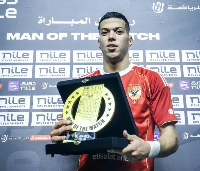 تفاصيل عقد إمام عاشور الجديد مع الأهلي