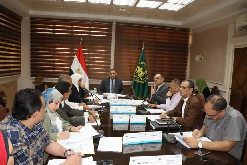 محافظ القليوبية يعلن قرارات جديدة لدعم المستثمرين وتسريع التنمية الصناعية