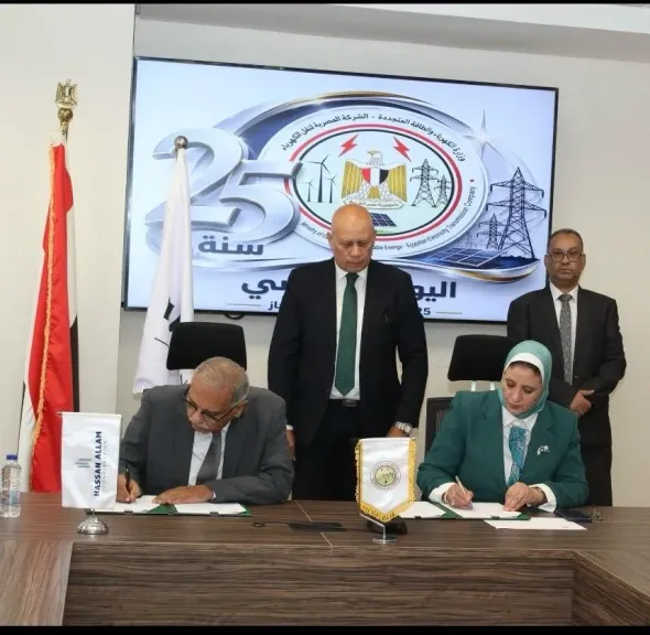 «المصرية لنقل الكهرباء» تتعاقد مع «حسن علام» لإنشاء محطة محولات ميناء دمياط