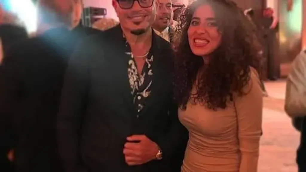 بفيديو طريف مع زوجها.. منه القيعي تكشف عن فكرة أغنية ”المفضل” أحدث تعاون يجمعها بالهضبة