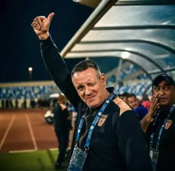 هل تفشل مفاوضات الزمالك مع  فوك رازوفيتش.. مصدر يكشف الحقيقة