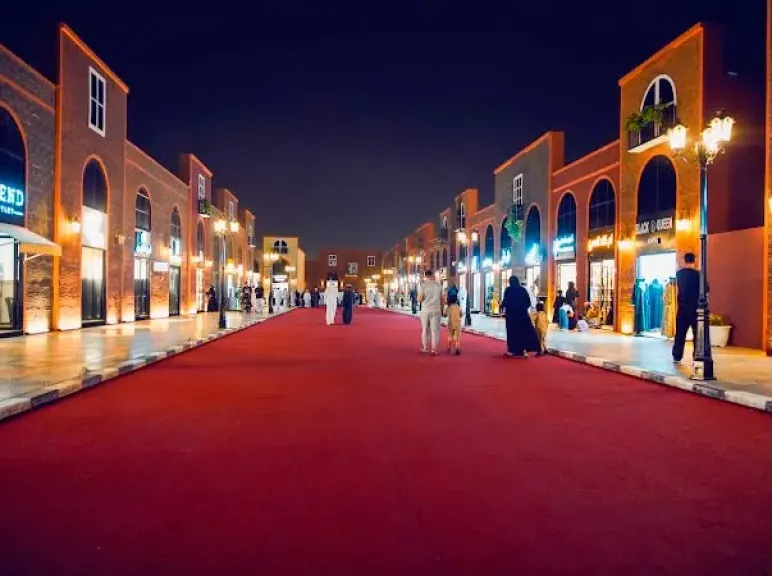 ساحة ”أتين” تنبض بالحياة في خريف ظفار 2026 بعروض عالمية وكرنفالات وفنون موسيقية