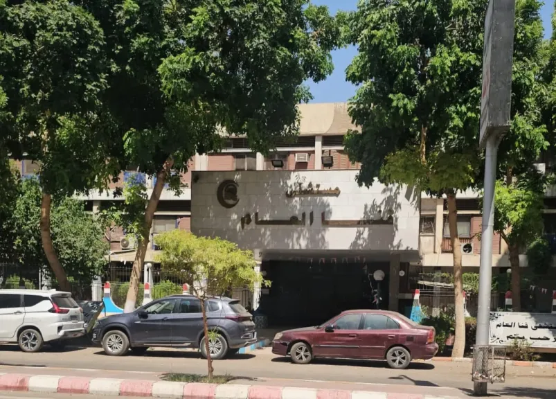 وصف الناس بالجرابيع.. غضب في قنا من طبيب شهير تطاول على المواطنين بعد إقالة مدير المستشفى العام
