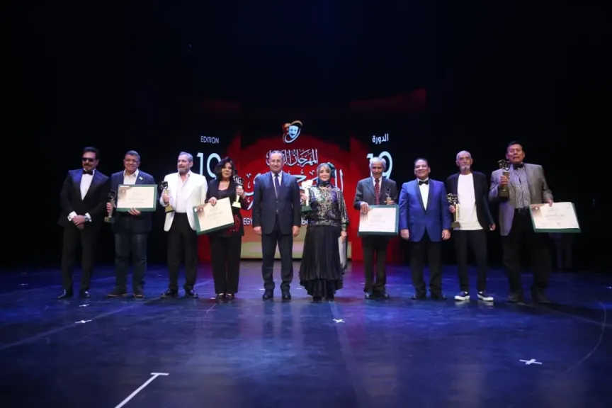 المهرجان القومي يكرم سبعة من رموز المسرح والفن تقديرًا لمسيرتهم الإبداعية