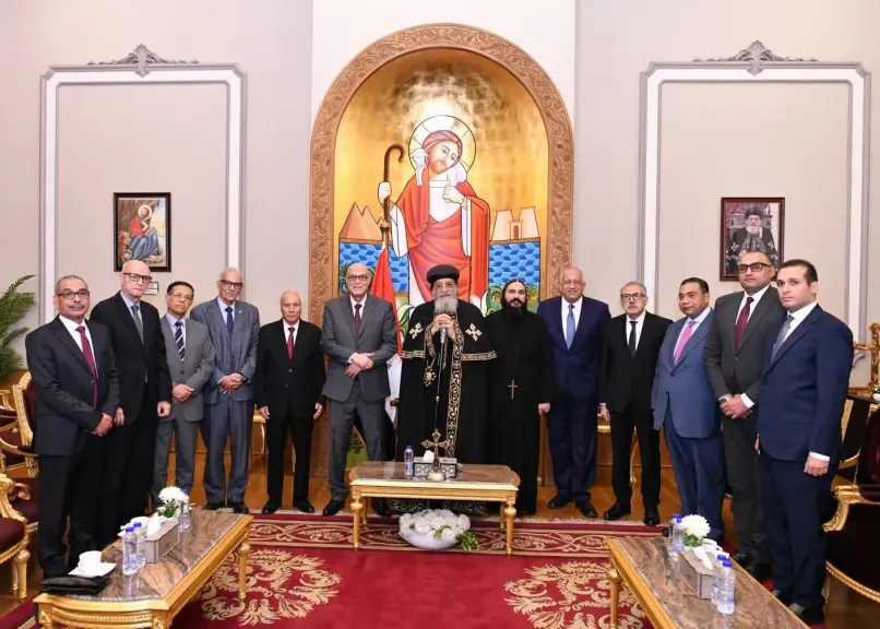 البابا تواضروس الثاني يستقبل رئيس هيئة قضايا الدولة ويهنئه بالمنصب الجديد