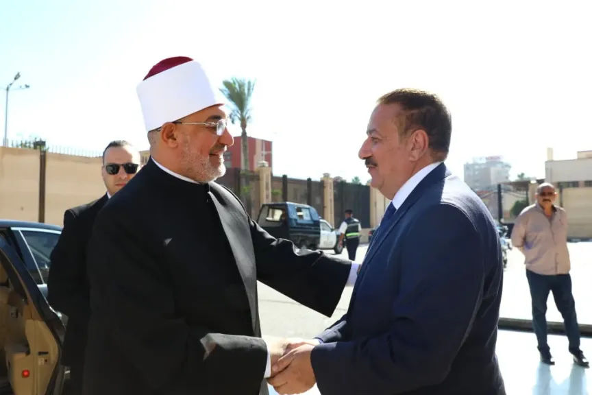 محافظ بورسعيد يستقبل مفتي الجمهورية لبحث سبل تعزيز التعاون المشترك