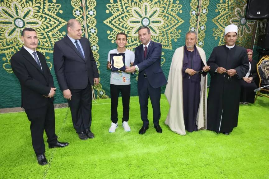تقديراً لتفوقهم الدراسي.. محافظ المنوفية يكرم أوائل الشهادة الإعدادية العامة والأزهرية