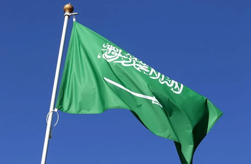 السعودية تعلن اعتراض مسيرات قادمة من العراق واستهدافها لمنشآت بترولية في الشرقية