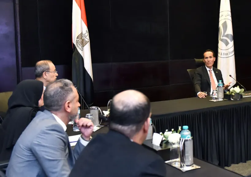 الرئيس التنفيذي للهيئة العامة للاستثمار والمناطق الحرة يشرف على التحضيرات النهائية لإطلاق منصة شكاوى المستثمرين