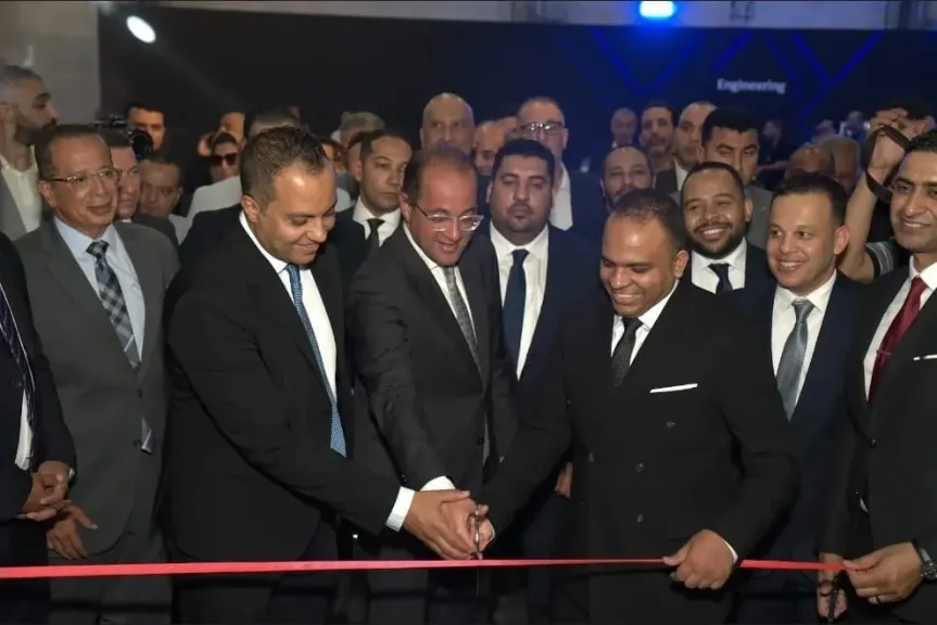 سيمبلكس تفتتح مصنعاً لماكينات.  التحكم الرقمي CNC بالعاشر من رمضان وتضع حجر أساس الثالث بـ 50 مليون دولار