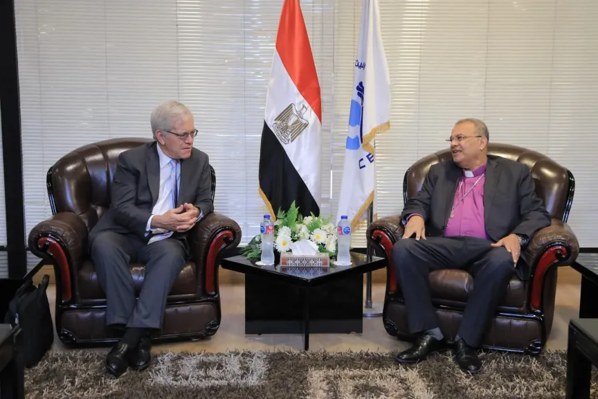 رئيس الطائفة الإنجيلية يستقبل القائم بالأعمال والملحق السياسي بالسفارة الأمريكية بالقاهرة