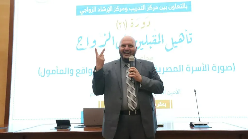 الأمين العام لدور وهيئات الإفتاء في العالم : الأسرة مقصد شرعي وإنساني والخطاب الإعلامي عنها مسؤولية