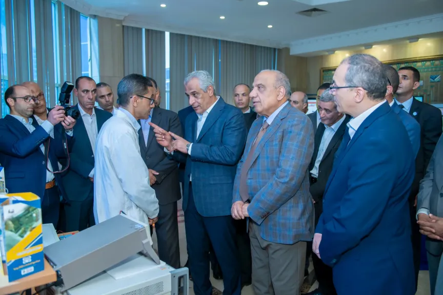 لتصنيع ألواح الطاقة الشمسية والعدادات.. الإنتاج الحربي والكهرباء يتحدان لدعم الصناعة الوطنية من داخل ”بنها للإلكترونيات”