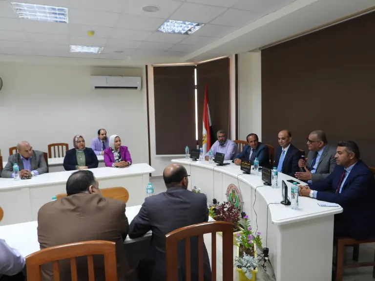 كلية الزراعة تفتتح ورشة عمل حول الاستثمار في المنتجات الحيوية المبتكرة وربط البحث العلمي بالصناعة