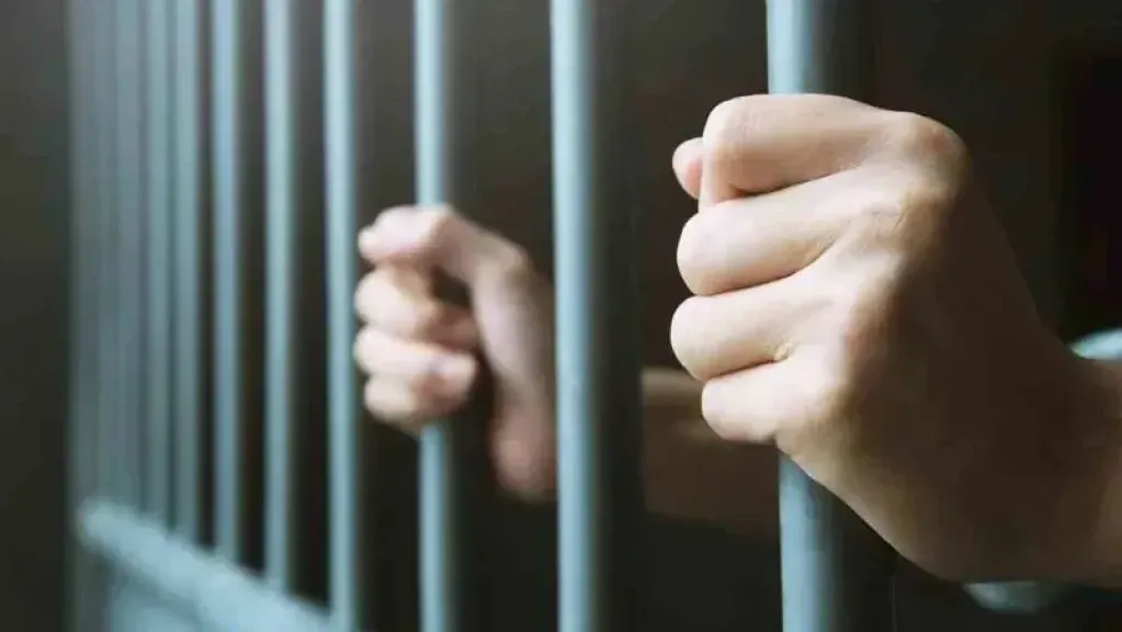 الدستورية تؤكد صحة الحكم في جناية حضوريا إذا تخلف المتهم وحضر عنه وكيل خاص