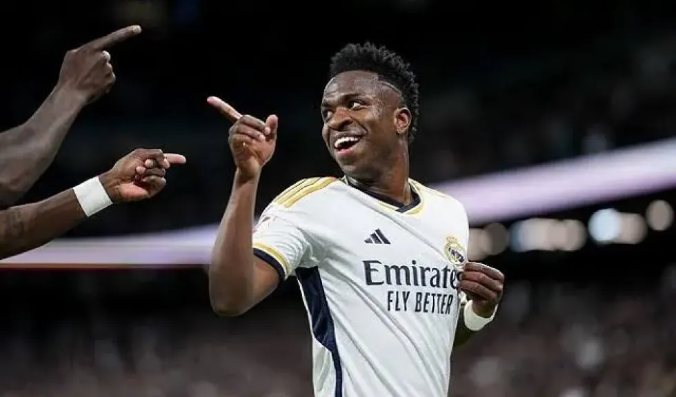 اجتماع حاسم.. ريال مدريد يترقب قرار فينيسيوس بشأن التجديد