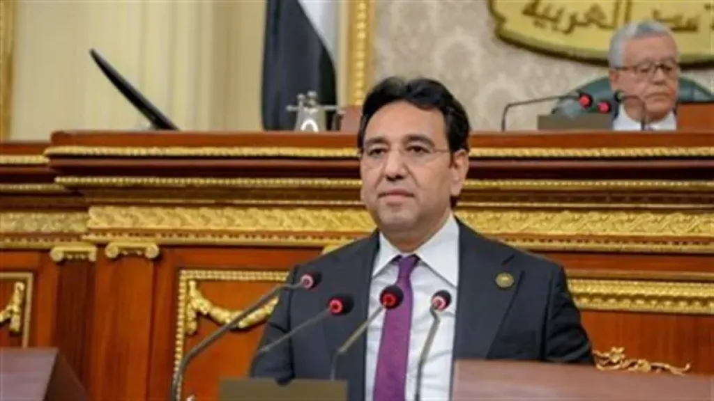 أيمن محسب: الدولة المصرية أثبتت قدرتها على حماية الأمن القومي والتعامل مع الأزمات