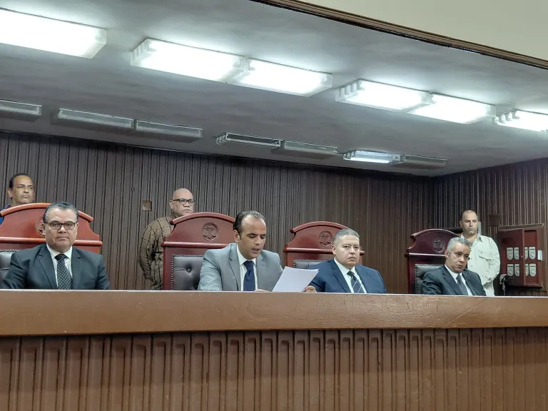 شك قاتل كاد ينهي حياتها.. المؤبد لخفير حاول الشروع في قتل زوجته بالعبور