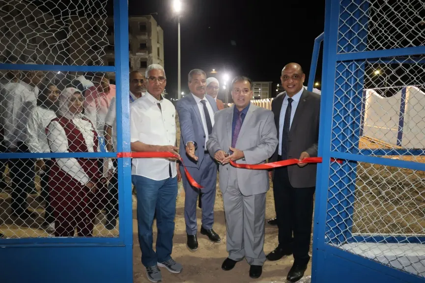 رئيس جامعة قنا يفتتح ”الفود كورت” بالمدن الجامعية للطالبات ويعلن التوسع في الخدمات