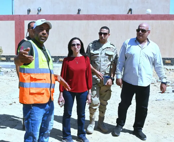 محافظ البحيرة تتابع التشغيل التجريبي لمحطتي تحلية المياه بقريتى البيضاء والأمل الجديدة فى وادى النطرون