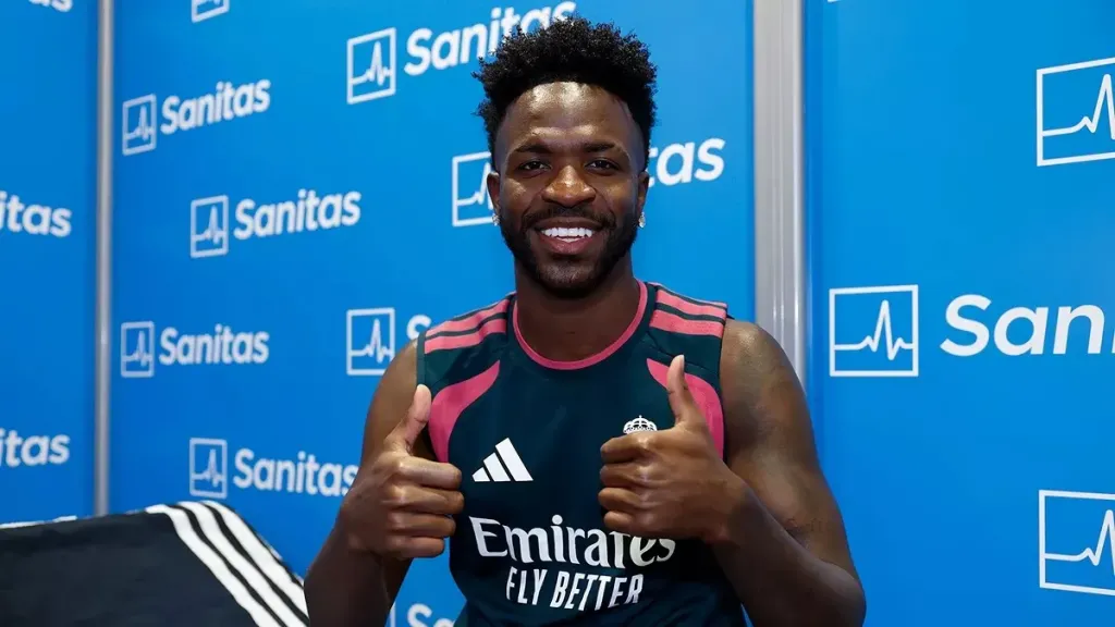 تفاصيل عرض ريال مدريد الأخير لتجديد عقد فينيسيوس