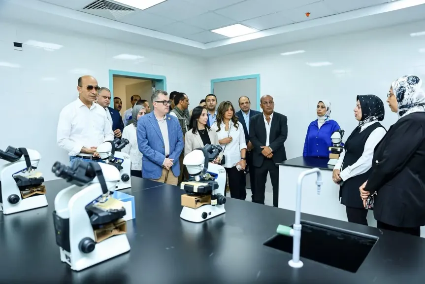باستثمارات عامة تبلغ 4.8 مليار جنيه..وزير التخطيط ومحافظ البحيرة يتفقدان مشروعات صحية وتعليمية