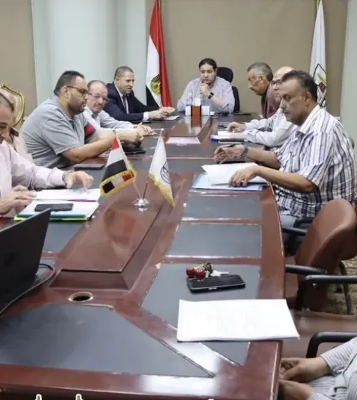 نائب محافظ بنى سويف يعقد اجتماعا لمناقشة مستجدات وسير العمل في ملف تقنين أراضي الدولة