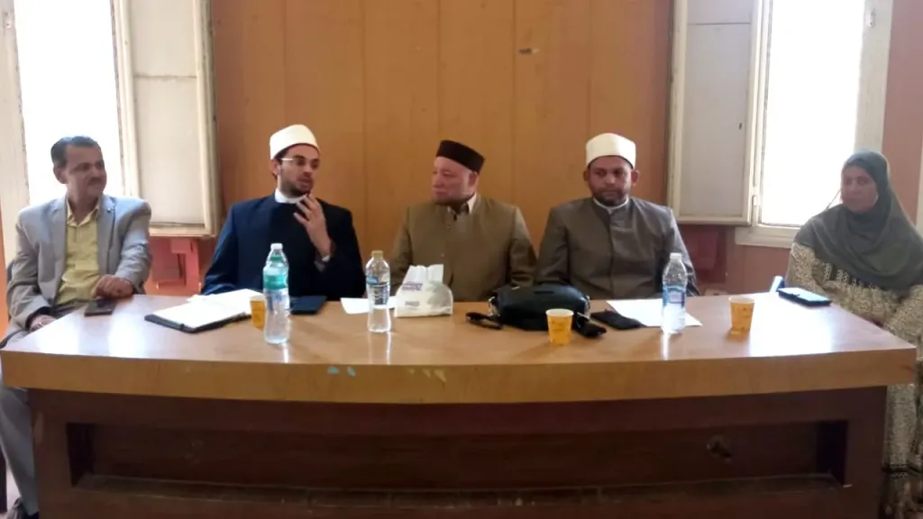 في إطار تعزيز التعاون بين مؤسسات الدولة .. دار الإفتاء ووزارة الثقافة تنظمان لقاءً توعويًّا بمكتبة سقارة حول دور الأسرة في بناء المجتمع
