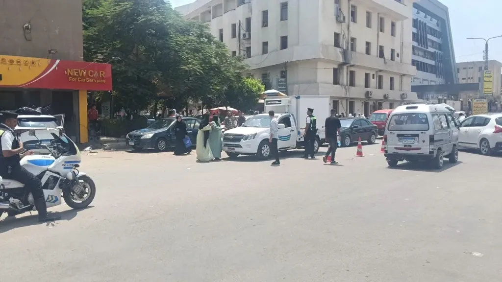 حملات مرورية مكثفة تجتاح شوارع بنها.. وضبط المخالفين والدراجات غير المرخصة