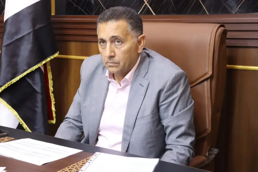 خلال إزالة أدوار مخالفة بطوخ.. سقوط سقف يودي بحياة عامل والمحافظ يوجه بدعم أسرته