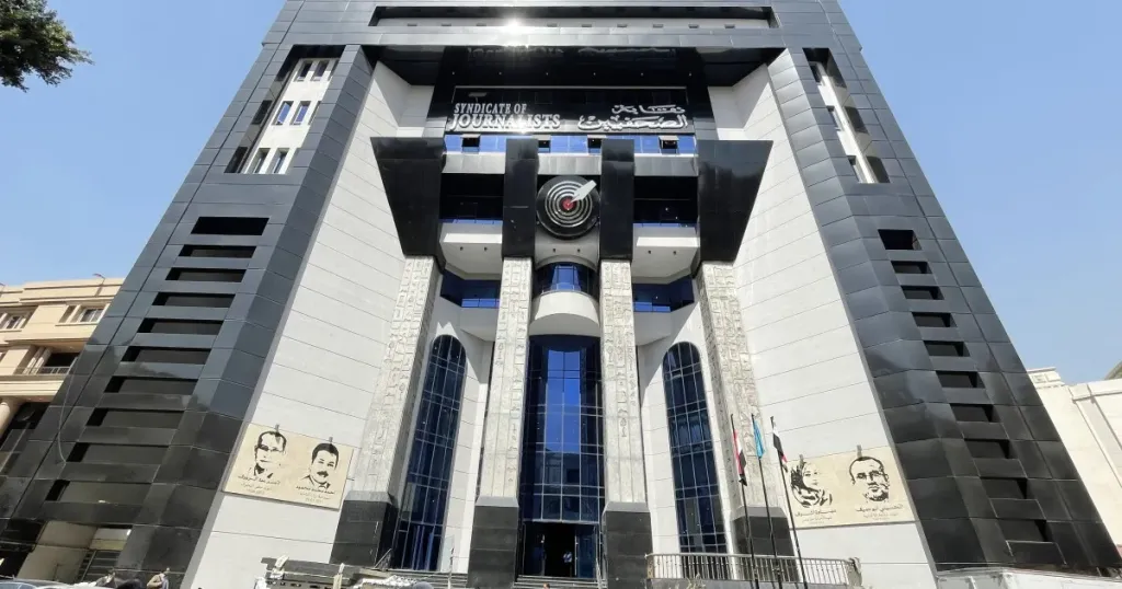 بلاغ من نقابة الصحفيين للنائب العام ضد فتاة واقعة الأوبر: “الحبس سنة عقوبة انتحال صفه صحفي”