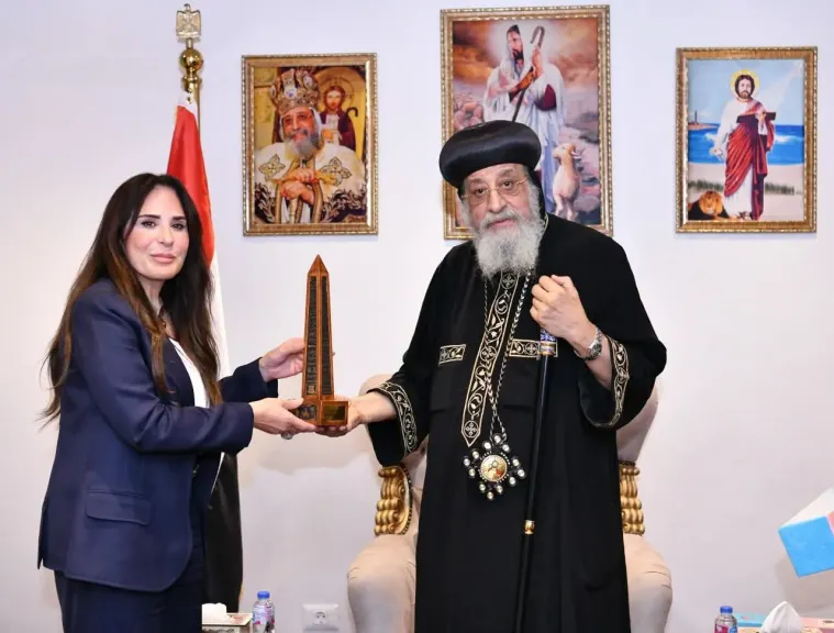 البابا تواضروس الثاني يشيد بإنجازات مدينة العلمين الجديدة خلال استقباله وزيرة الإسكان