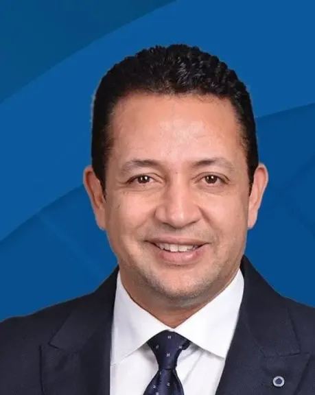 رئيس نادي الاتحاد السكندري يقدم واحب العزاء  لاسرة عضو بلجنة الرواد