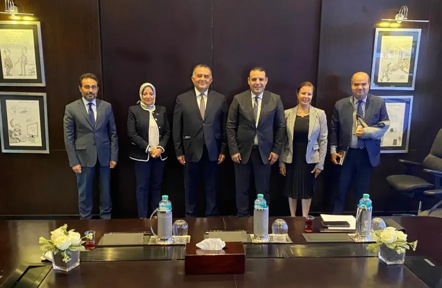 رئيس البورصة المصرية يلتقي رئيس جهاز التمثيل التجاري للترويج لسوق المال وجذب الاستثمارات الأجنبية