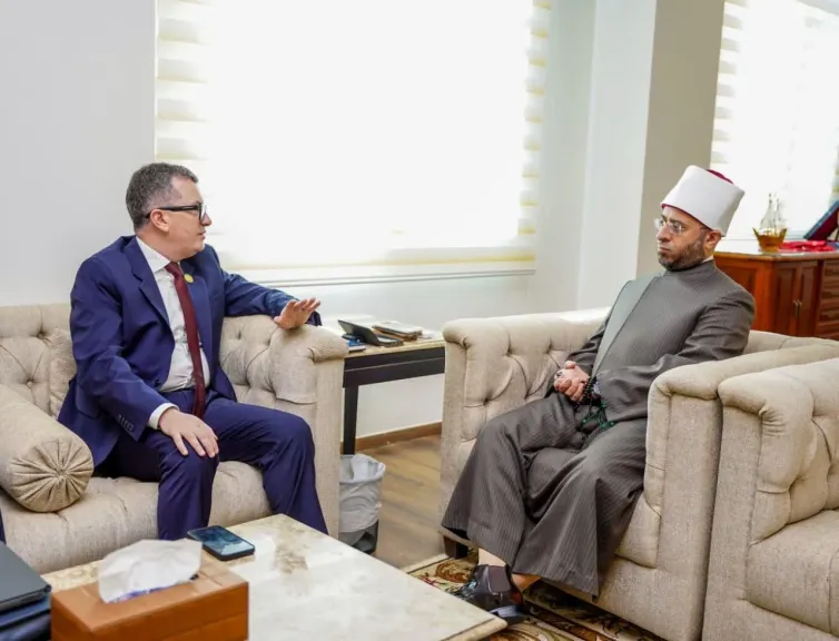 وزيرا الأوقاف والتخطيط يبحثان تعزيز التعاون المشترك لدعم جهود التنمية