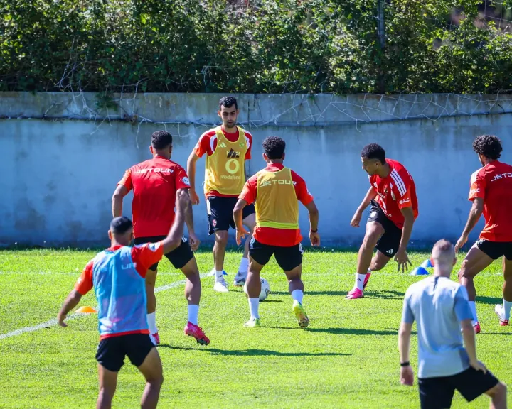الأهلي يبدأ معسكره في إسبانيا بمران قوي استعدادًا للموسم الجديد